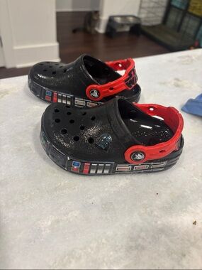 Play condition Darth Vader light up Crocs